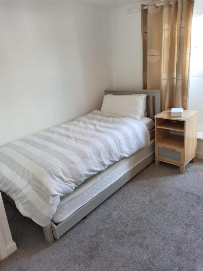 2 Bedroom Cottage In Порткоул Екстериор снимка